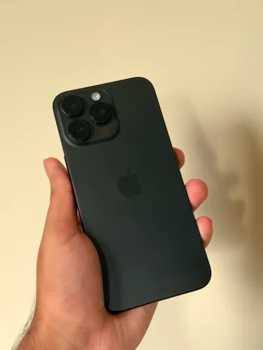 iPhone 15 PRO MAX IMPECÁVEL