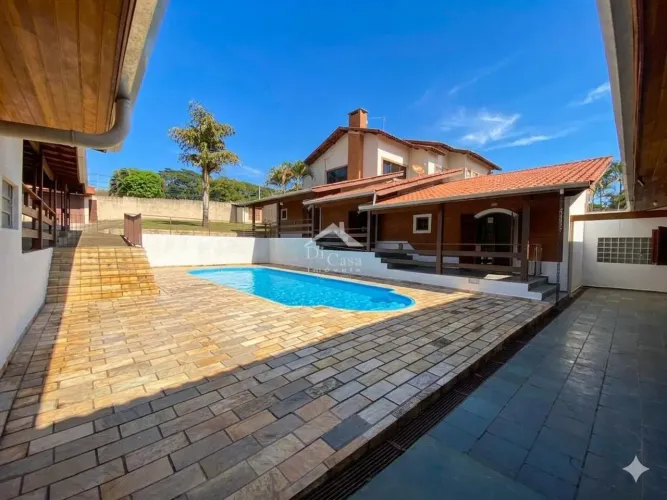 Casa para locação em Atibaia - Jd São Nicolau - 3 suítes - piscina - ampla área livre