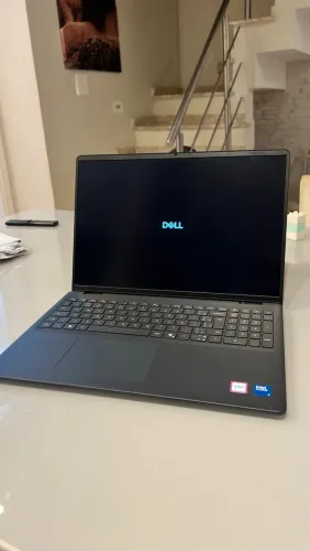 Notebook Dell 16 DC16250/Core 5 120U/16G-5200/512G/16 FHD+/Garantia+Nota Fiscal