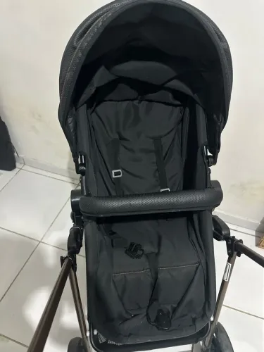 Carrinho de bebê 3x1