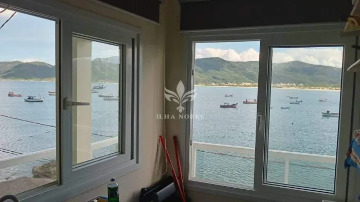Apartamento Mobiliado com 1 Quarto no Pântano do Sul Florianópolis de Frente para o Mar