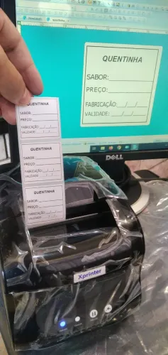 Impressora Térmica para Etiquetas Adesivas + 1 Rolo de etiquetas - Produto novo 