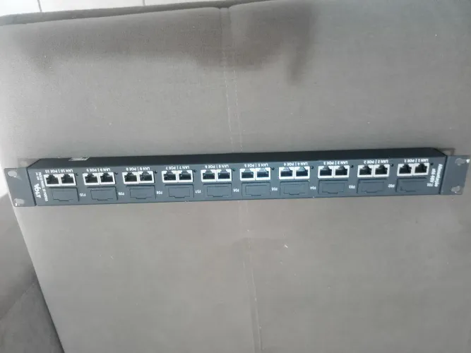 Patch Panel PoE Passivo 10 Portas Volt - Rack 19" (Usado)