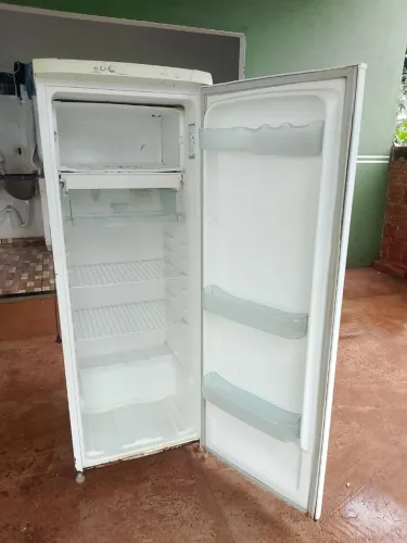 Geladeira Consul Facilite 261L - Gelando Muito (Ler Descrição)