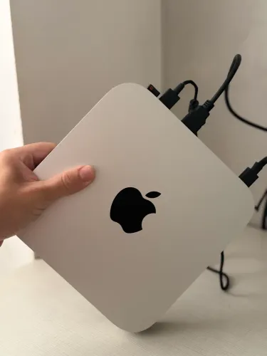Apple Mac Mini M1