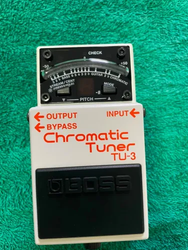 Pedal BOSS TU-3 nunca usado?