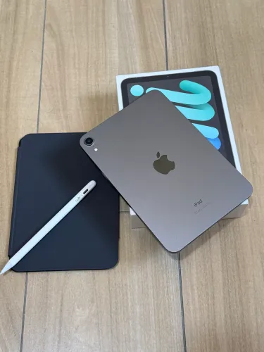 Ipad mini 6 geraçao, space grey 64gb + caneta wb + capa magnetica ESR