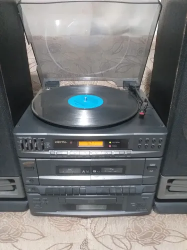 Vendo aparelho Toca disco samsung com duas caixas grande