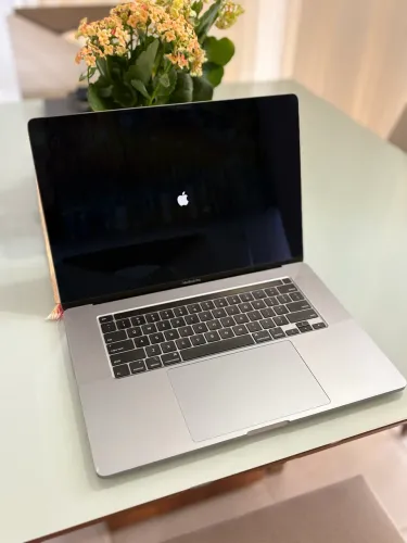 MacBook Pro Cinza