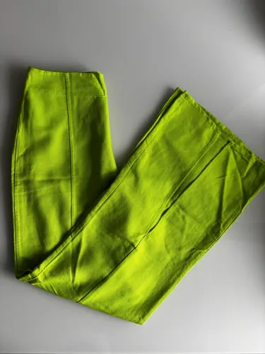 Calça flare