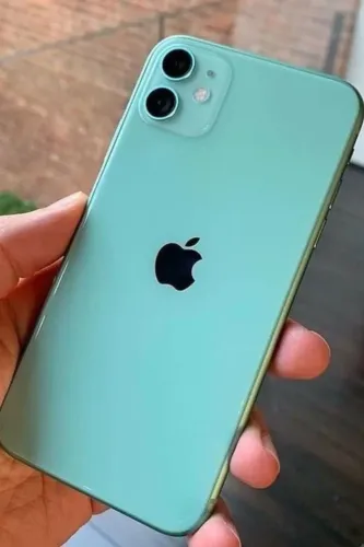 iPhone 11 verde mandei colocar todas as peças originais