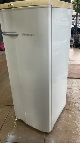 Vendo geladeira em excelente estado 