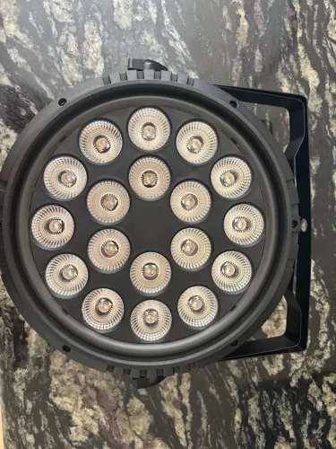 ParLED 18Leds 18W RGBWA+UV com Borda de LED