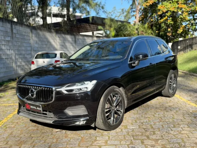 Volvo XC-60 XC 60 D-5 Momentum 2.0 AWD Diesel 5P 2020