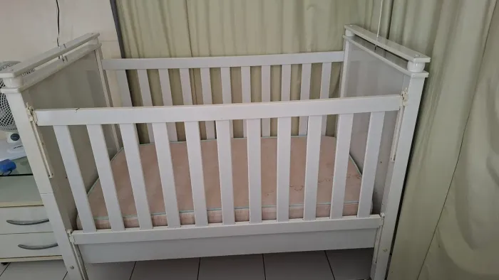 Berço reversível 
