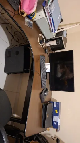 Mesa grande para escritório ou casa