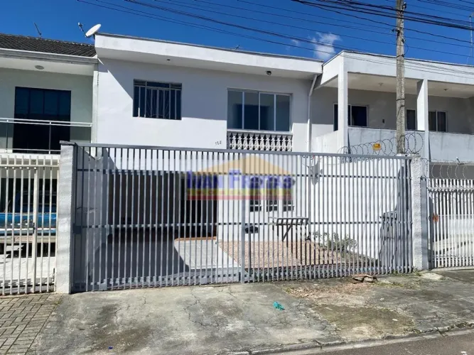 Sobrado para Locação  Sítio Cercado