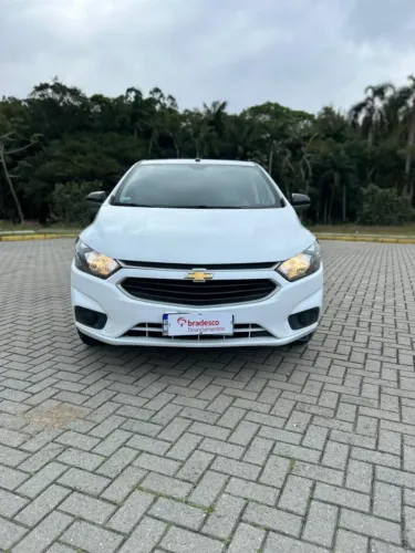 Chevrolet Onix Hatch Advantage 1.4 8V Flex Aut. 4P 2019