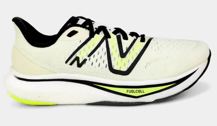 Tênis de corrida New Balance Rebel v3 (41)