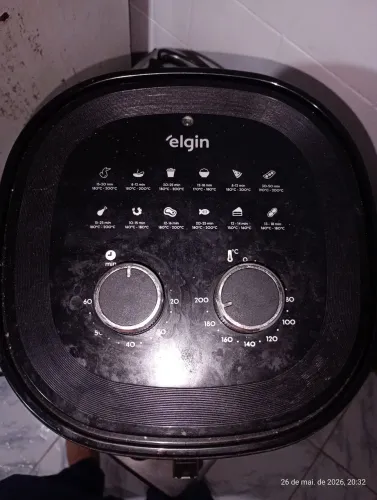 Airfryer Elgin, funcionando, porém com avarias