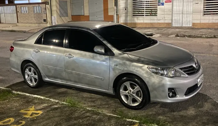 Toyota Corolla XEI 2.0 Flex 16V Aut. 2013