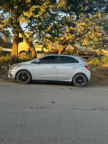 Chevrolet Onix Hatch LT 1.4 8V Flex Mec. 4P 2019