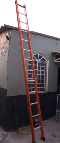 Escada banda 3.60M 200$ dinheiro ou pix retirar no local