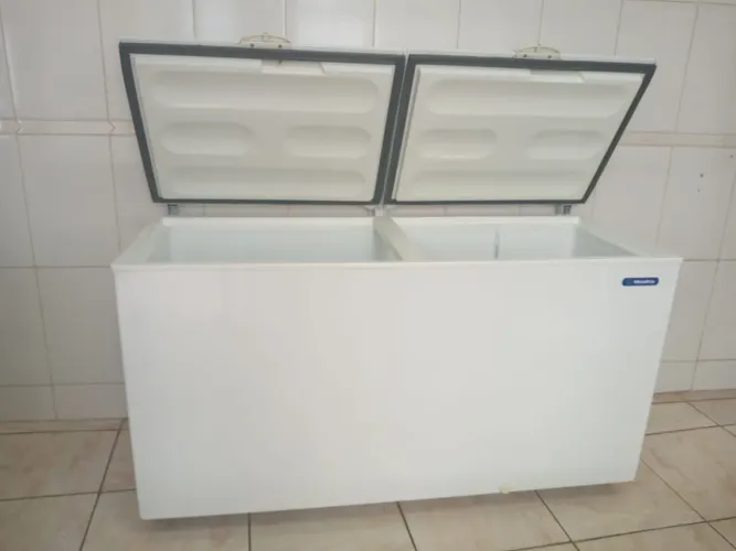 Freezer Metalfrio Da550 - 546 litros