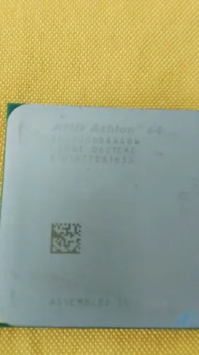Processador AMD Athlon 64 3000+ Ada3000daa4bw Socket 939