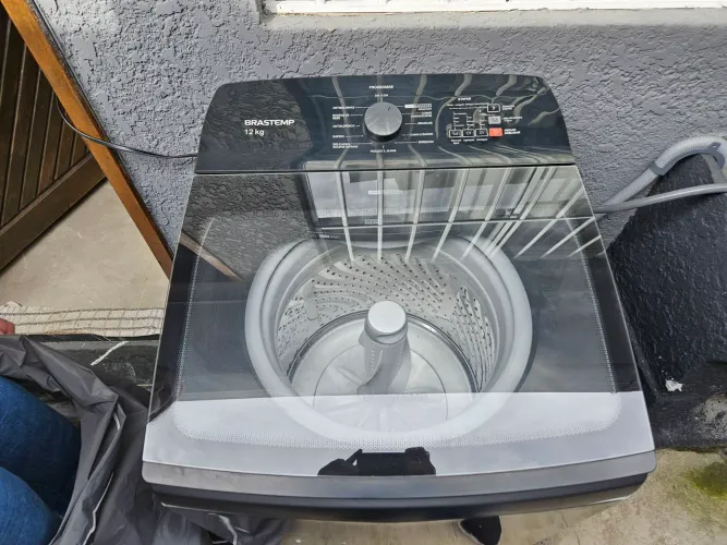 Máquina de lavar roupa 12kg