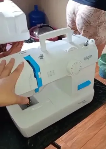 Máquina de costura elgin plus usada 1 vez