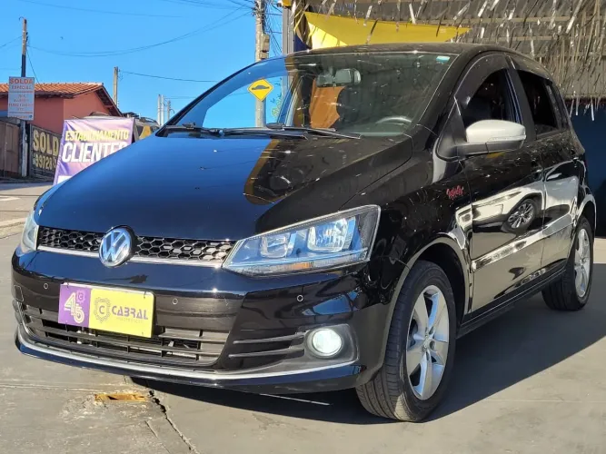 Volkswagen Fox Rock IN RIO 1.6 MI Total Flex 8V 5P 2016