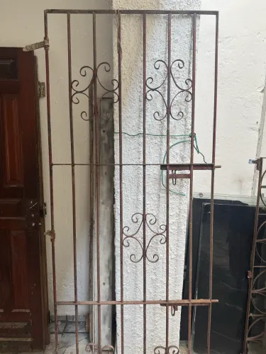Grade de porta 