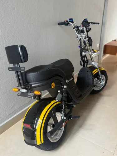 Scooter elétrica