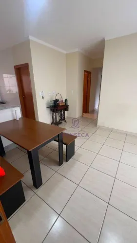 Apartamento com 3 dormitórios à venda por R$ 450.000 - Jardim Guanabara - Pouso Alegre/MG
