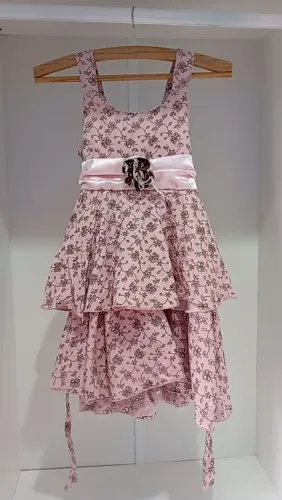 Vestido Rosa infantil com Camadas