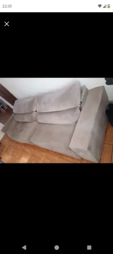 Sofá de dois sessão mide 2,85 metrôs e 86 cm de largura