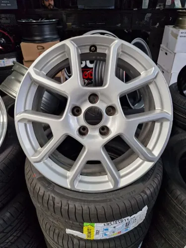 Jogo de rodas jeep aro 17 originais