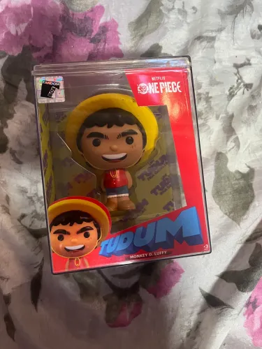 Boneco luffy tudum Netflix