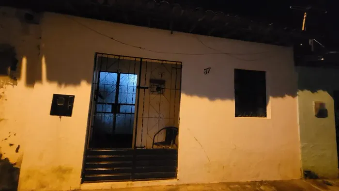Vende-se ou troca-se casa no Clima Bom I