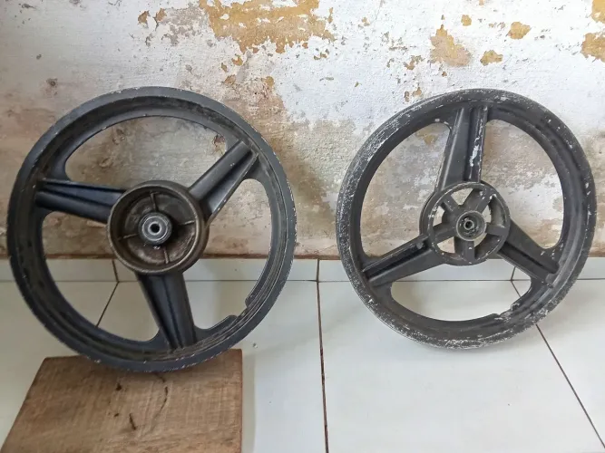 Rodão da 150 três talo o par 