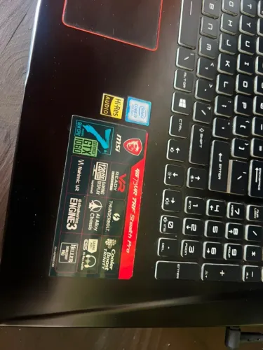 Notebook Gamer MSI GE73VR 7RF Stealth Pro i7 GTX 1060 (usado)