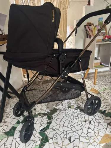 Carrinho de bebê - marca GALZERANO