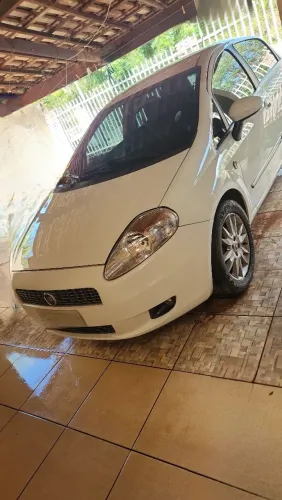 Fiat Punto Attractive Italia 1.4 F.flex 8V 5P 2012