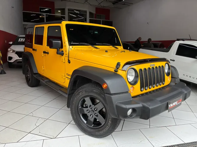 Jeep Wrangler Unlimited Sport 3.6 V6 284cv 4P 2015