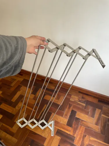 Varal suspenso inox retrátil