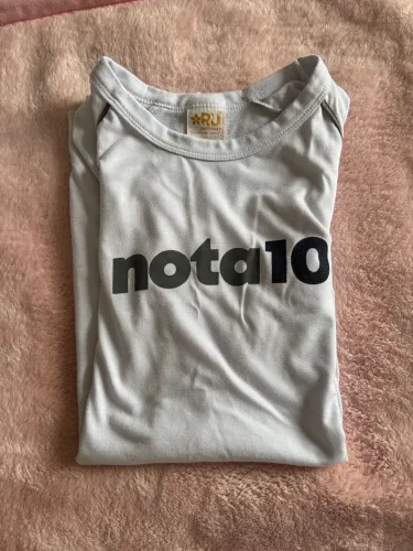 6 uniformes Nota 10