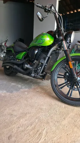 VULCAN 900 CUSTOM SEM DETALHES