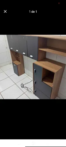 Vendo armário e quadro