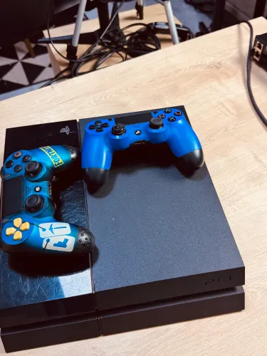 PS4